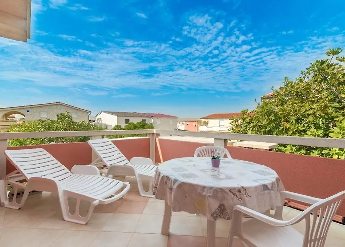 16768a Apartment